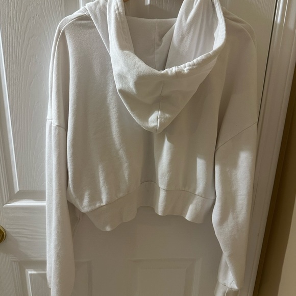 White cropped zip up - Picture 2 of 3